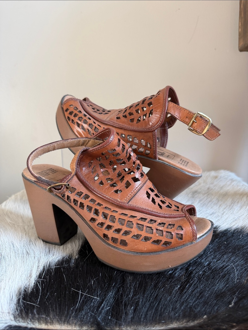 Boho Imports Brown Leather Cutout Platform Heels Size 7